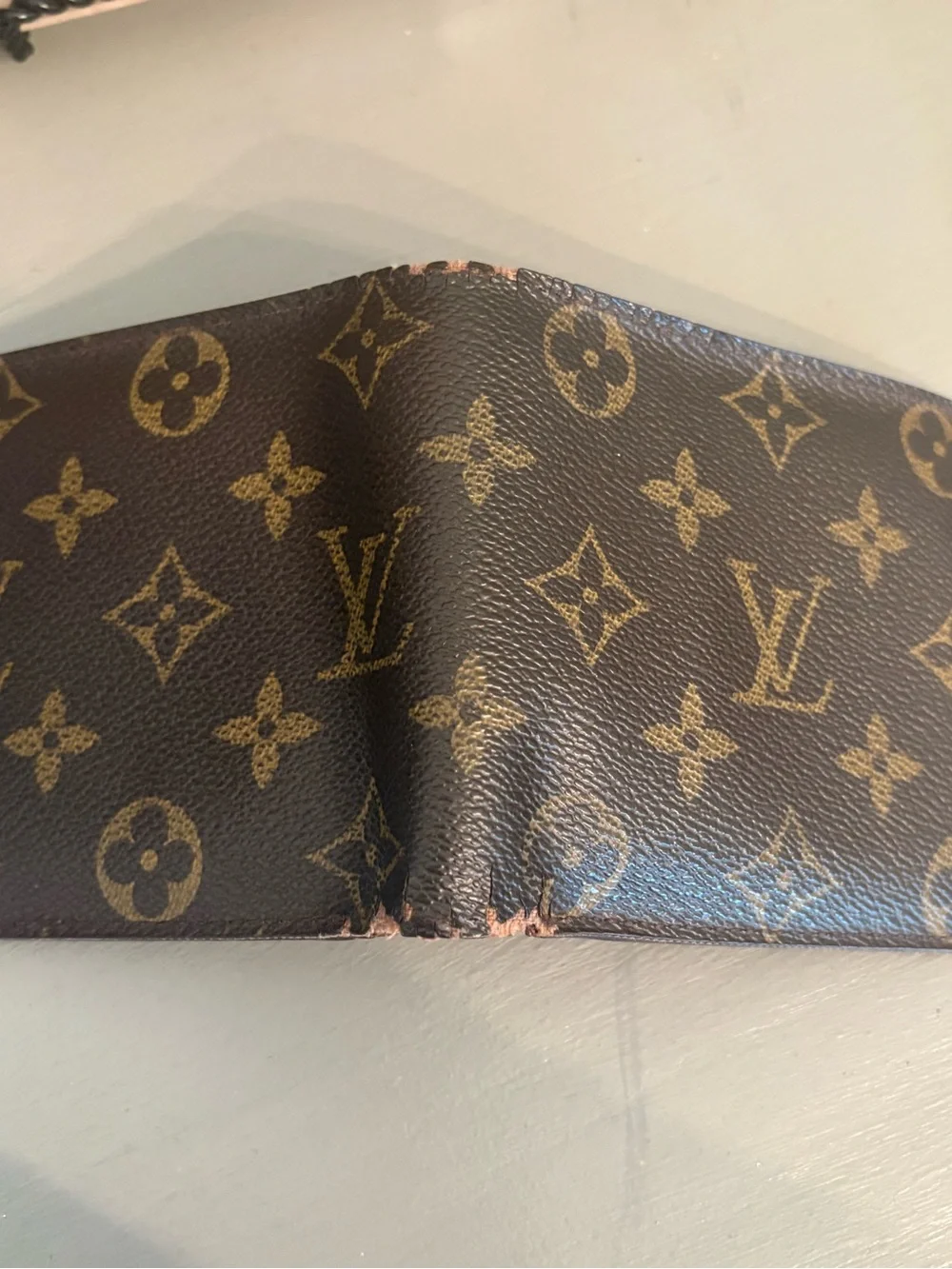 Louis Vuitton Men’s Bifold Marco Wallet